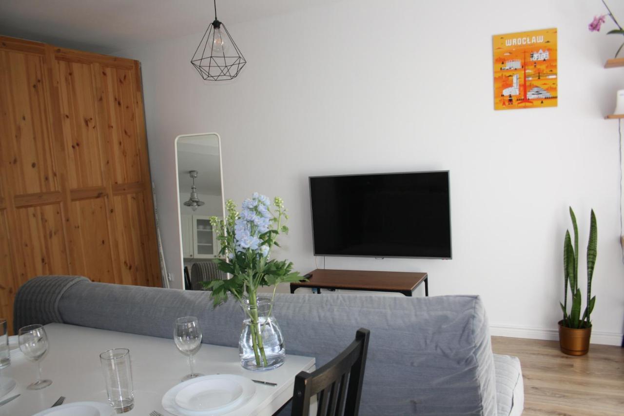 Golden House Apartment วรอตซวาฟ ภายนอก รูปภาพ