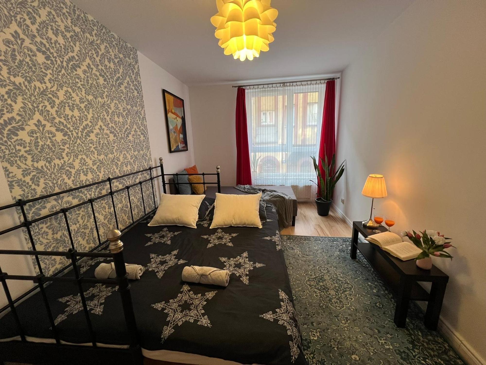 Golden House Apartment วรอตซวาฟ ภายนอก รูปภาพ