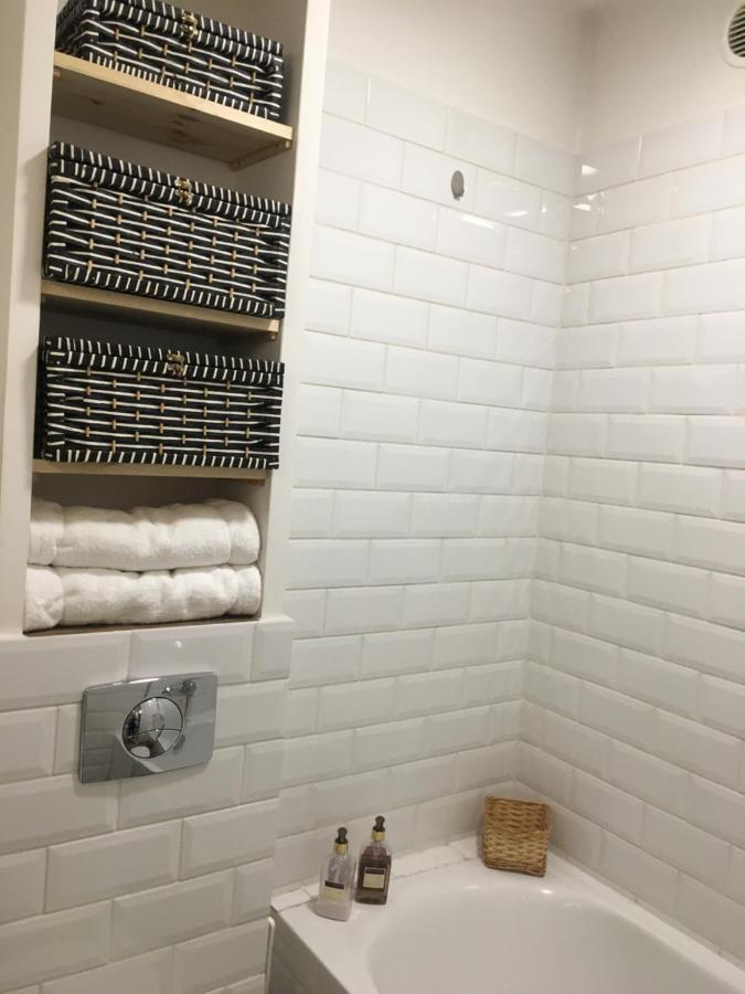 Golden House Apartment วรอตซวาฟ ภายนอก รูปภาพ